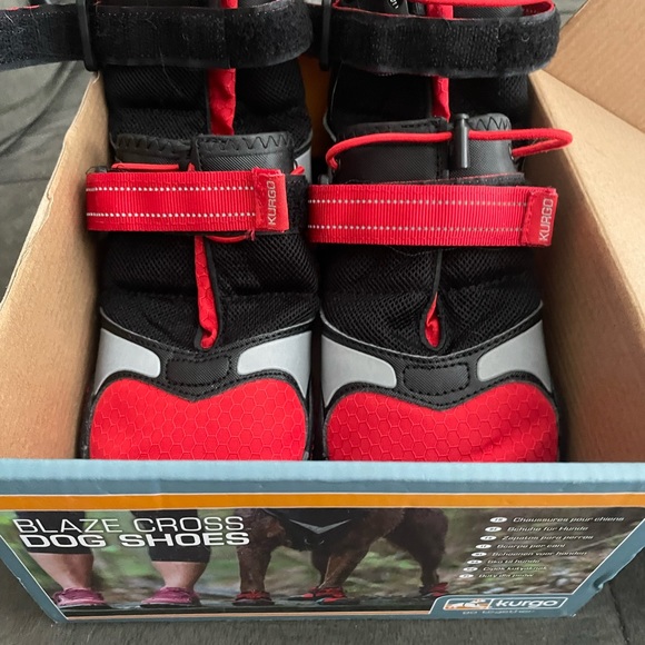 Dog shoes set of 4 - Picture 2 of 4